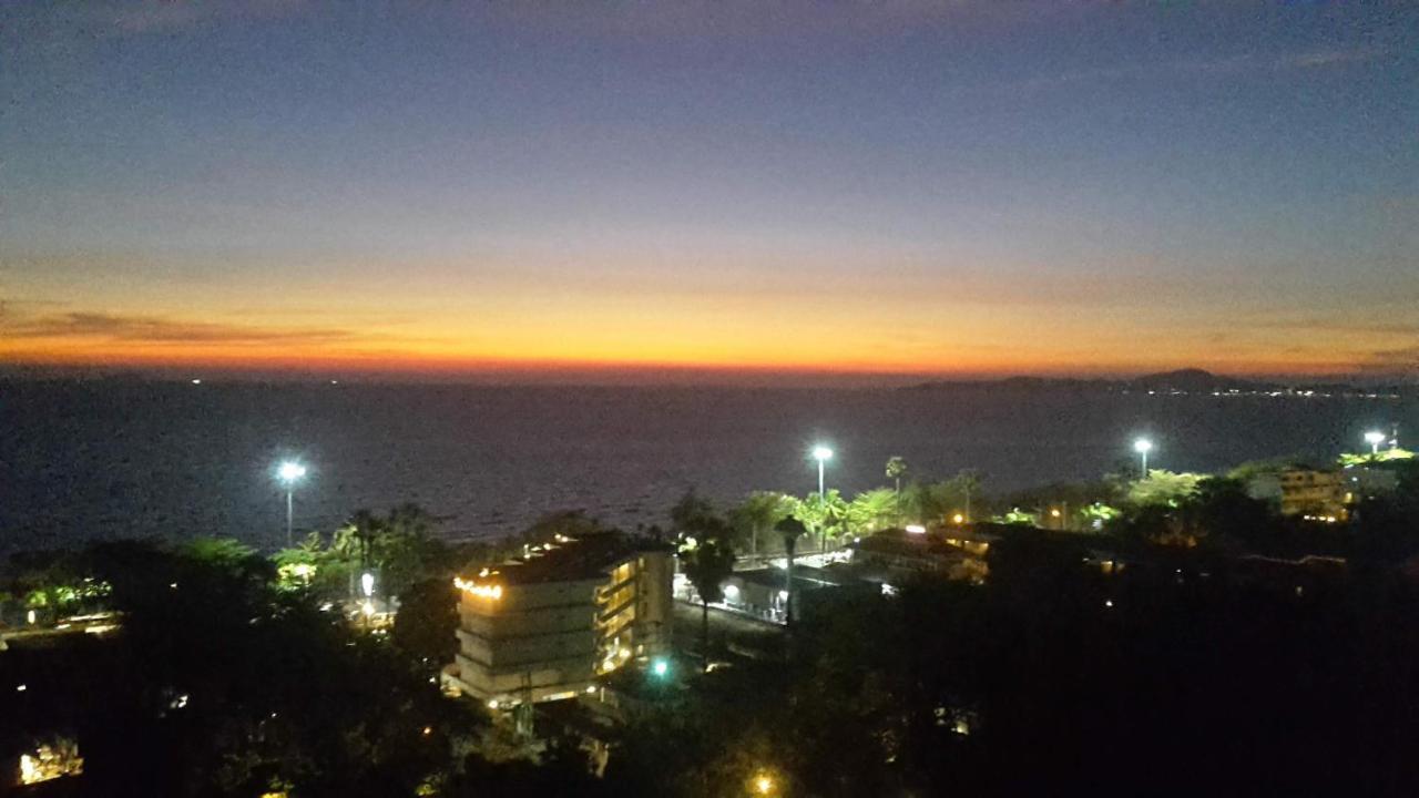 Sea View Beachfront Condos Pattaya Jomtien Exterior foto