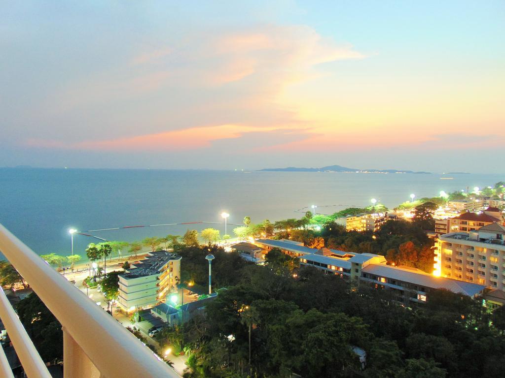 Sea View Beachfront Condos Pattaya Jomtien Exterior foto
